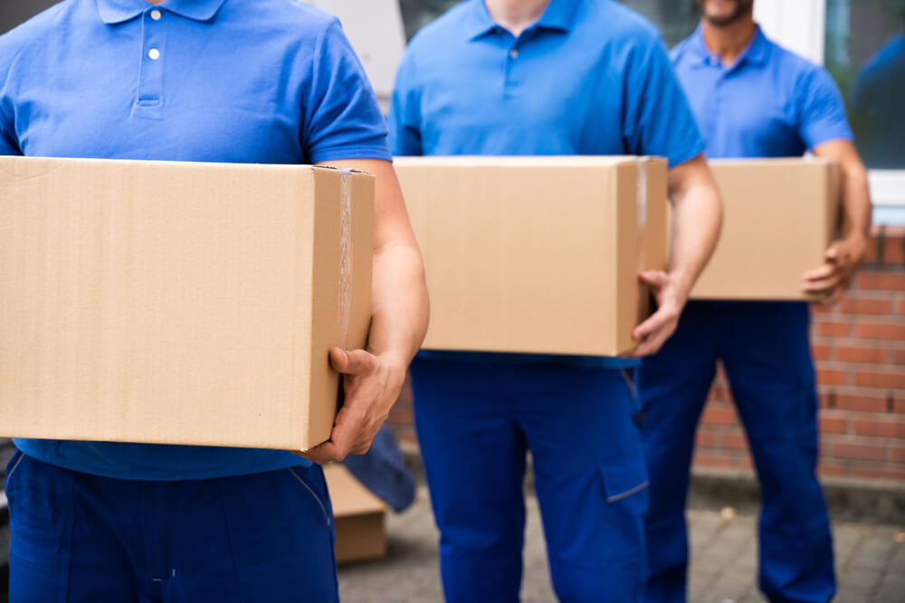 Unloading boxes in Interlachen